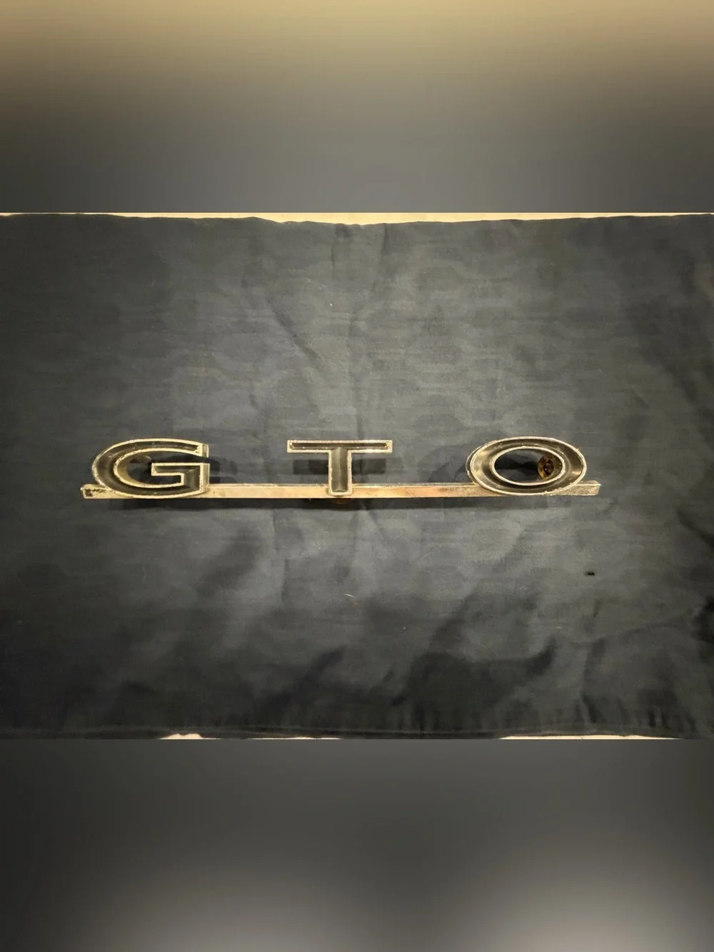 GTO Chrome Wall Lettering - Metallic Silver Home Accent